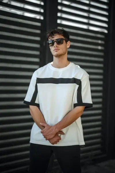 Unisex Yandan Fermuarlı Parçalı T-Shirt - Beyaz