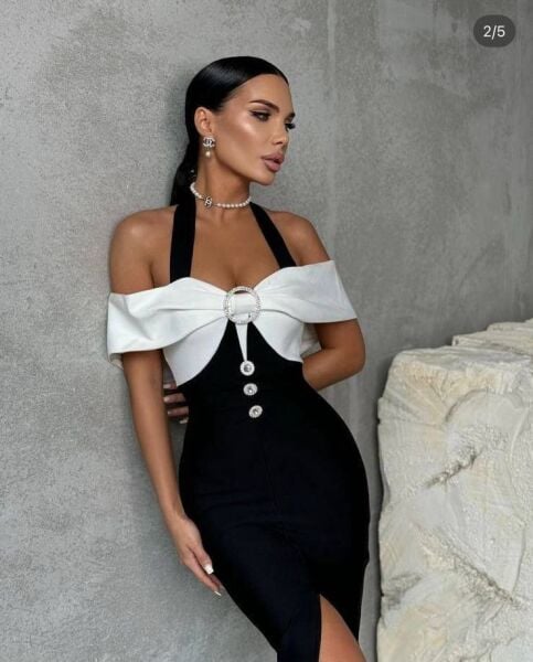 Kadın Madonna Yaka Tasarım Taş Ve Düğme Detay Dalgıç Kumaş Elbise